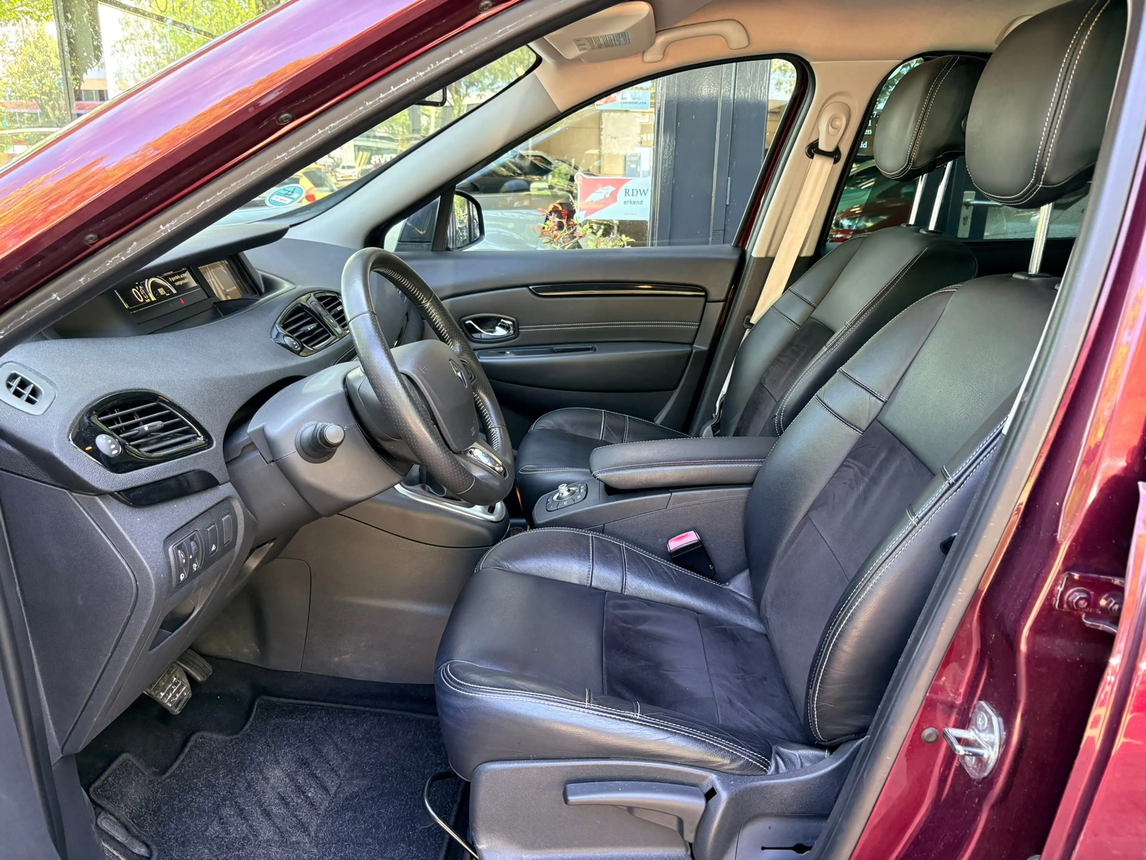 Renault Scenic 2.0 Bose 83Dkm/Clima/Navi/Camera/PDC/Trekhaak — photo 7