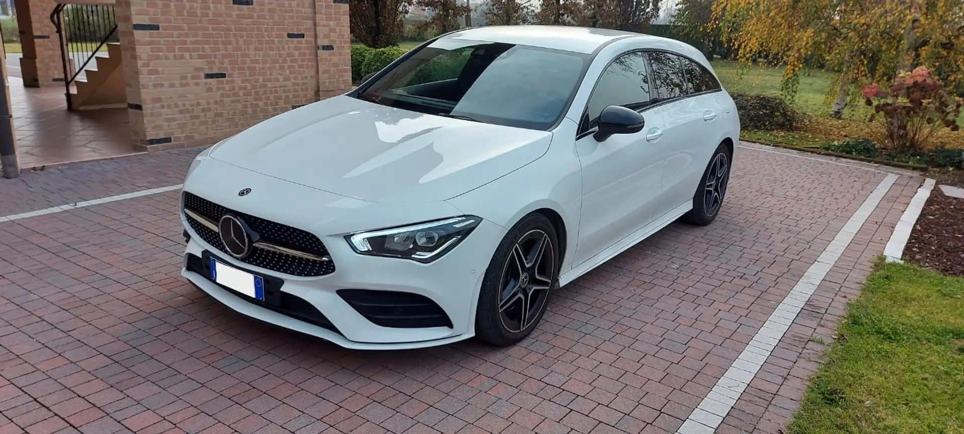 Mercedes-Benz CLA 220 Shooting Brake d Premium auto - 1