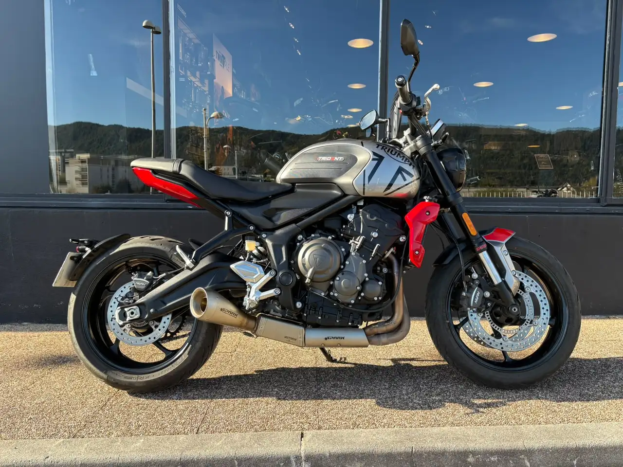 Triumph Trident 660