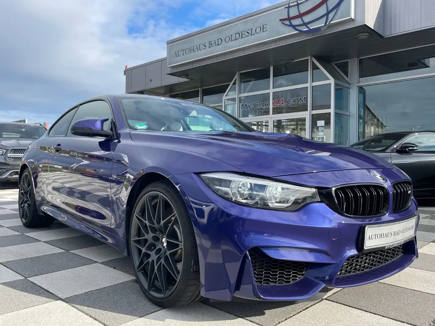 BMW M4 Coupe Heritage Edition 01/750 +R-Cam +LED Blauw - 1