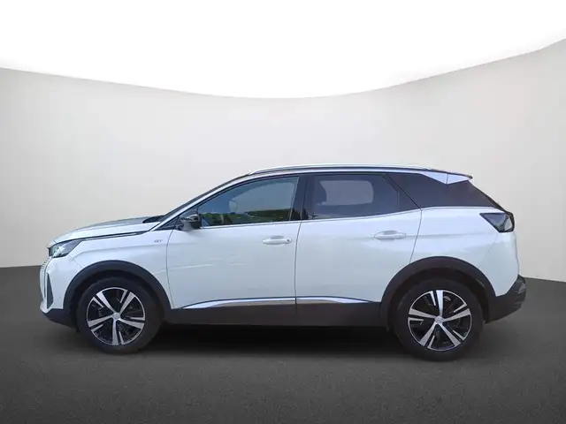 Peugeot 3008 view 4