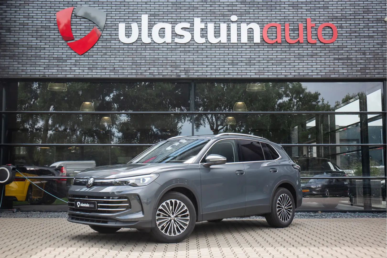 Volkswagen Tiguan 1.5 eTSI MHEV Elegance , Adap. Cruise, 360-Camera, Gris - 1