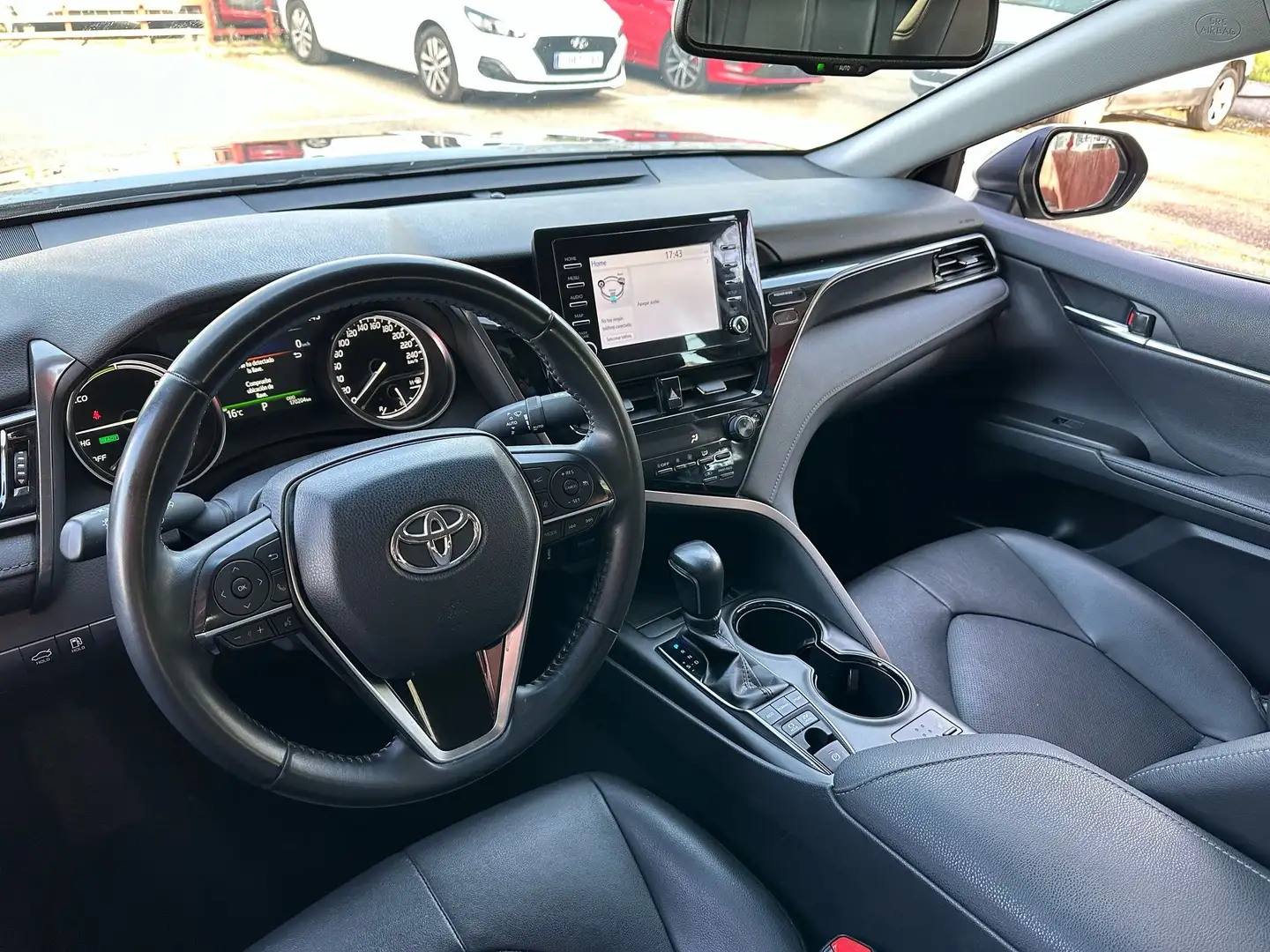 Toyota Camry Híbrido Advanced Aut. Серый - 2