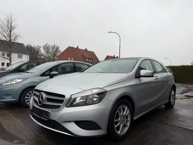 Mercedes-Benz A 180 /BlueEfficiency/PANO/TÜV NEU