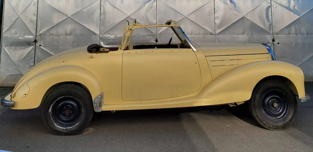 Mercedes-Benz 220 A Cabrio W187, foto 3