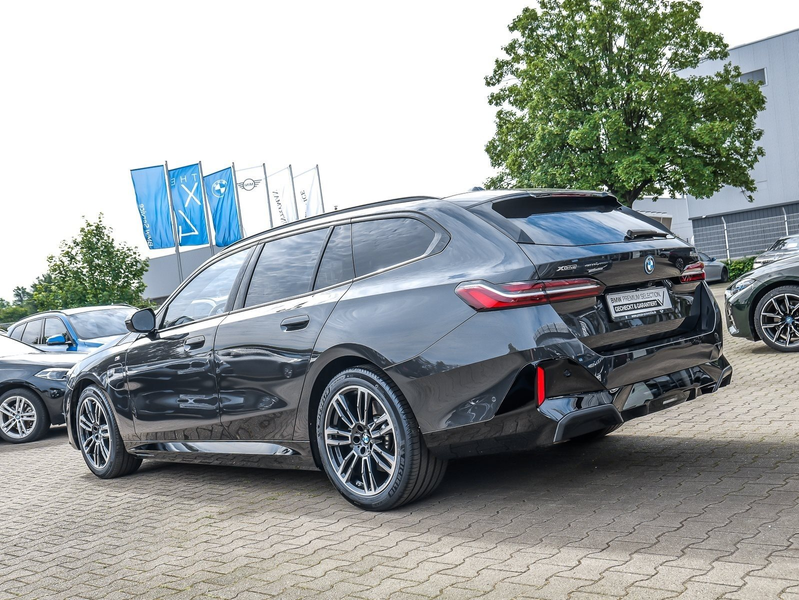 BMW 550 e xDrive Touring M Sport HuD+Pano+AHK+Bowers&Wilki — photo 7
