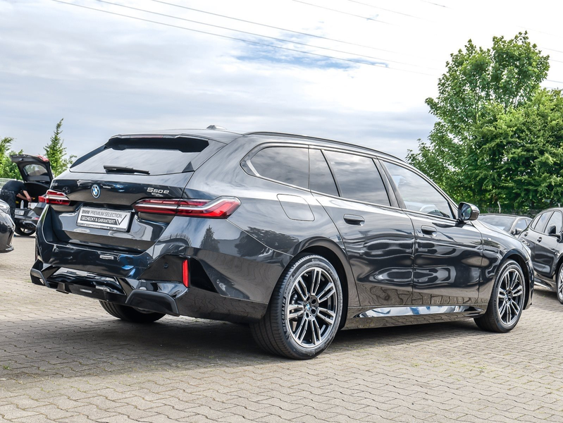 BMW 550 e xDrive Touring M Sport HuD+Pano+AHK+Bowers&Wilki — photo 2