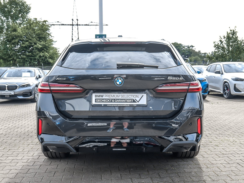 BMW 550 e xDrive Touring M Sport HuD+Pano+AHK+Bowers&Wilki — photo 11