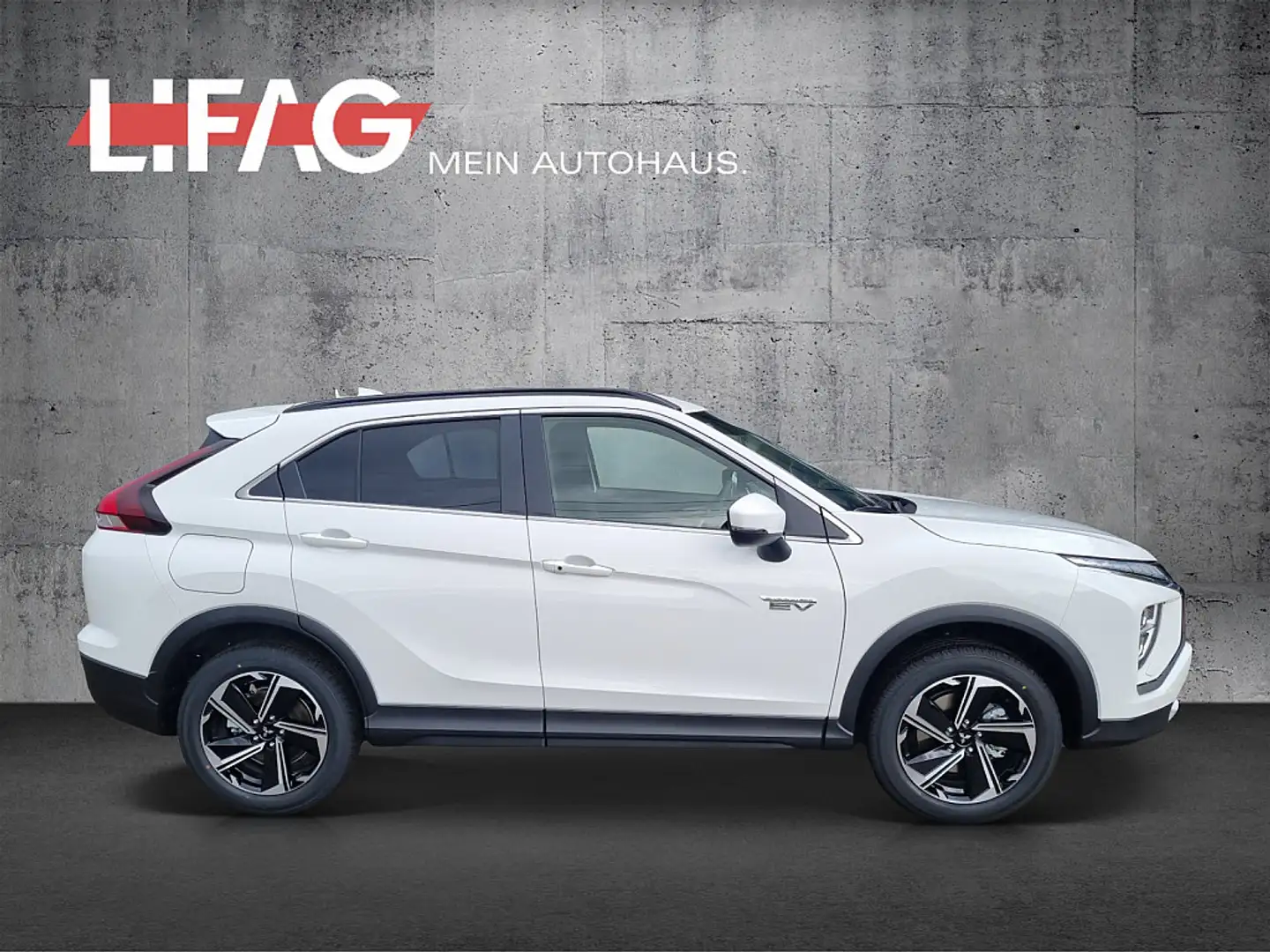 Mitsubishi Eclipse Cross 2,4 PHEV 4x4 Intense+ Autom. *ab € 27.990,-* Weiß - 2
