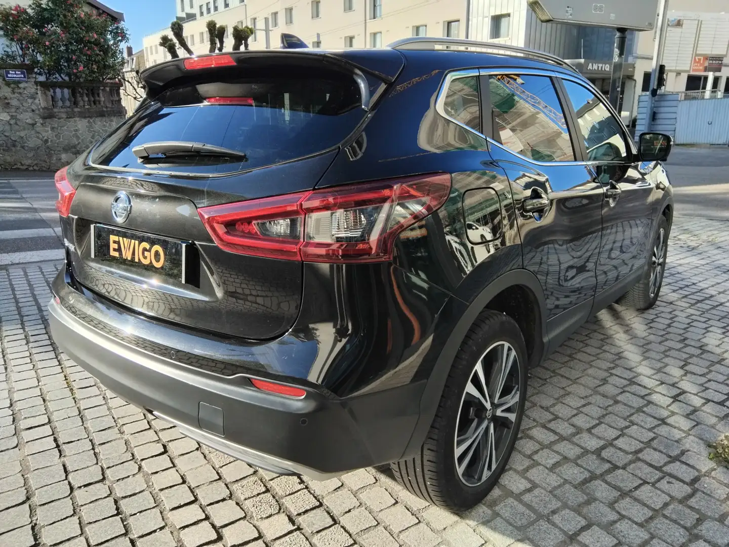 Nissan Qashqai GENERATION-II 1.3 DIGT 140 N-CONNECTA 2WD - 2