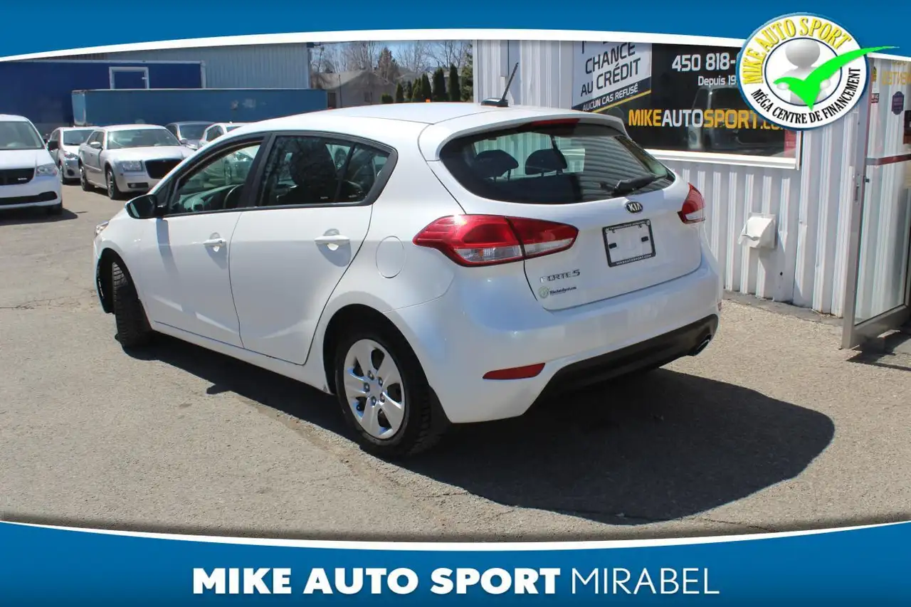 Kia Forte снимка Kia Forte