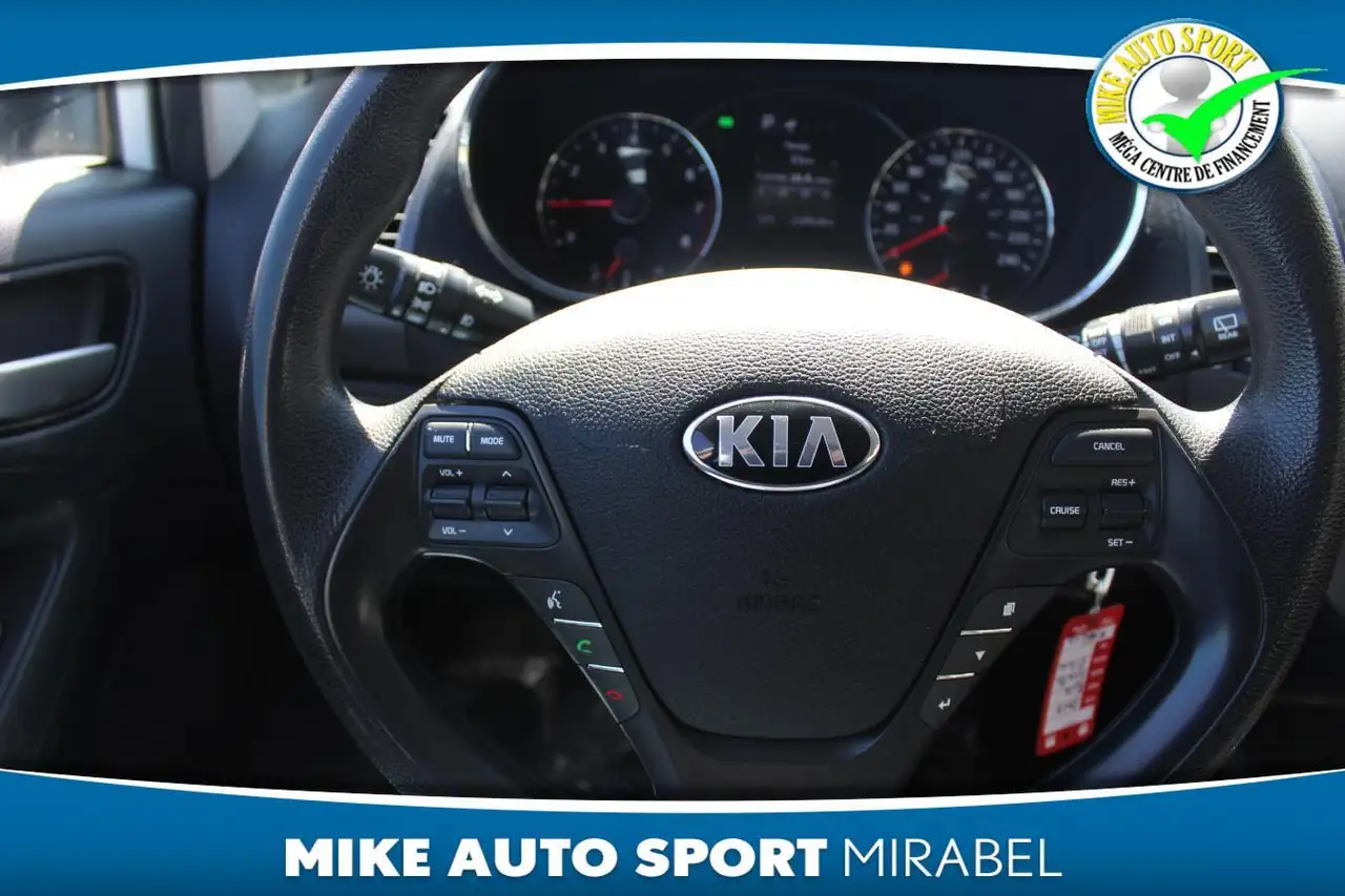Kia Forte снимка Kia Forte