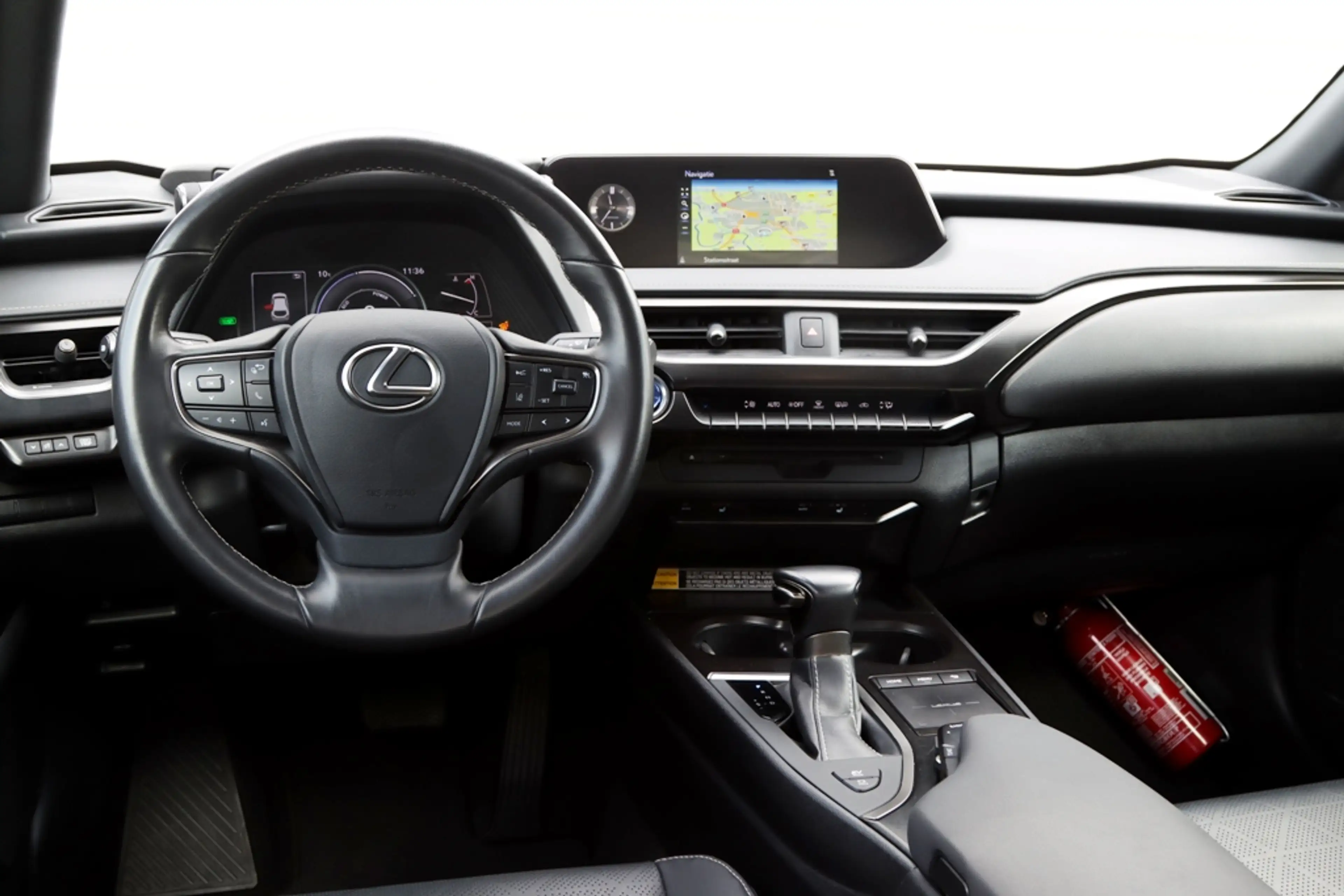 Lexus UX 250h Luxury Line Leer — photo 9