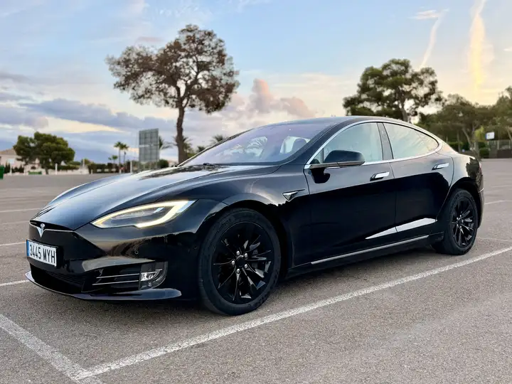 Tesla Model S 2018, foto 5