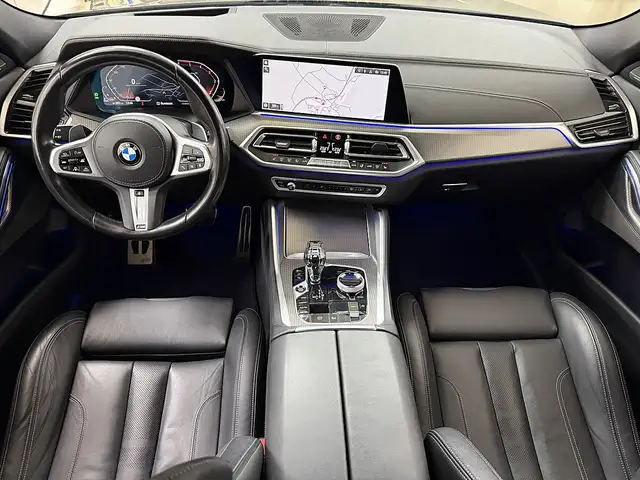 BMW X6 view 8