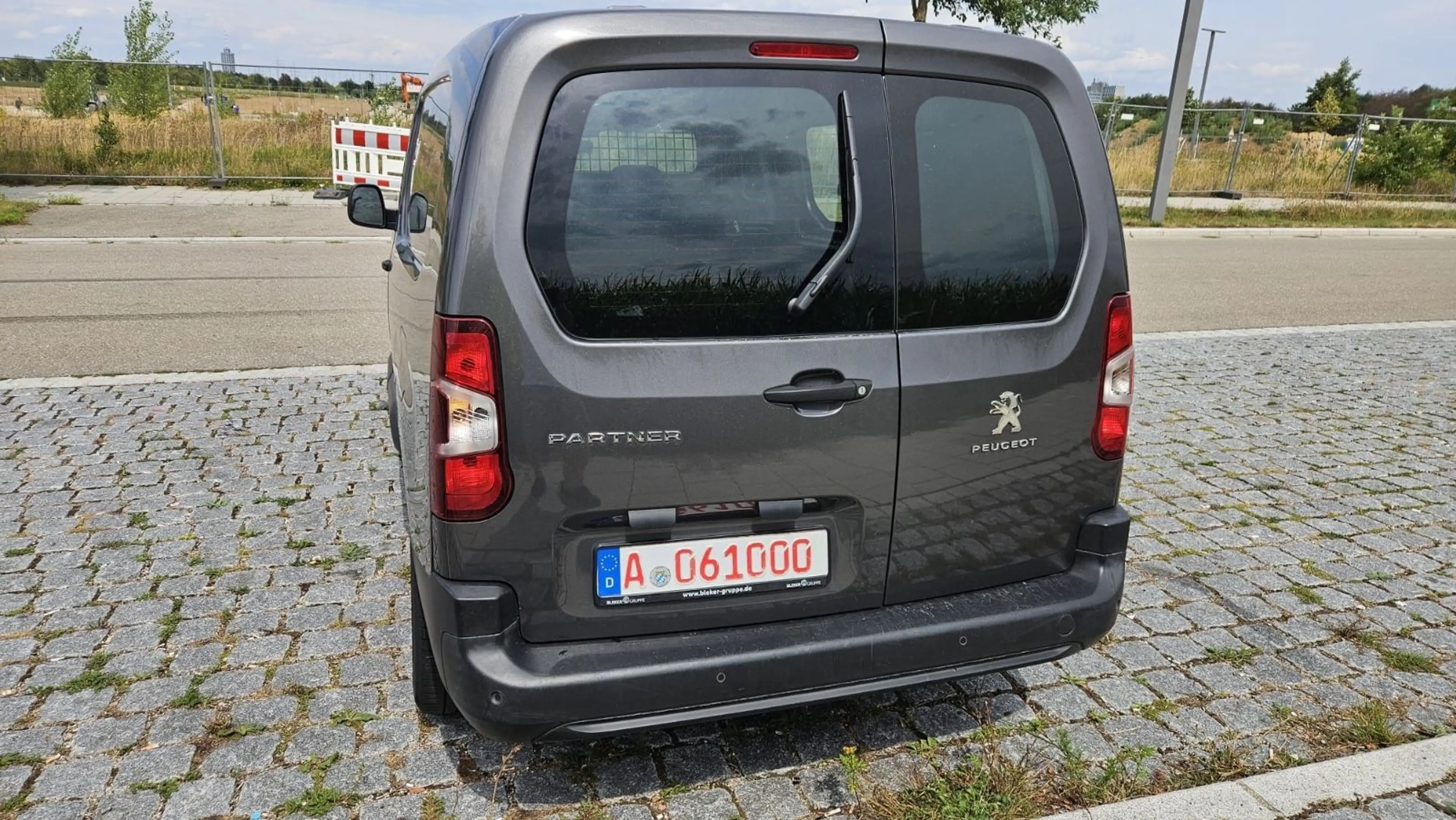 Peugeot Partner Premium L2 Klima PDC — photo 7