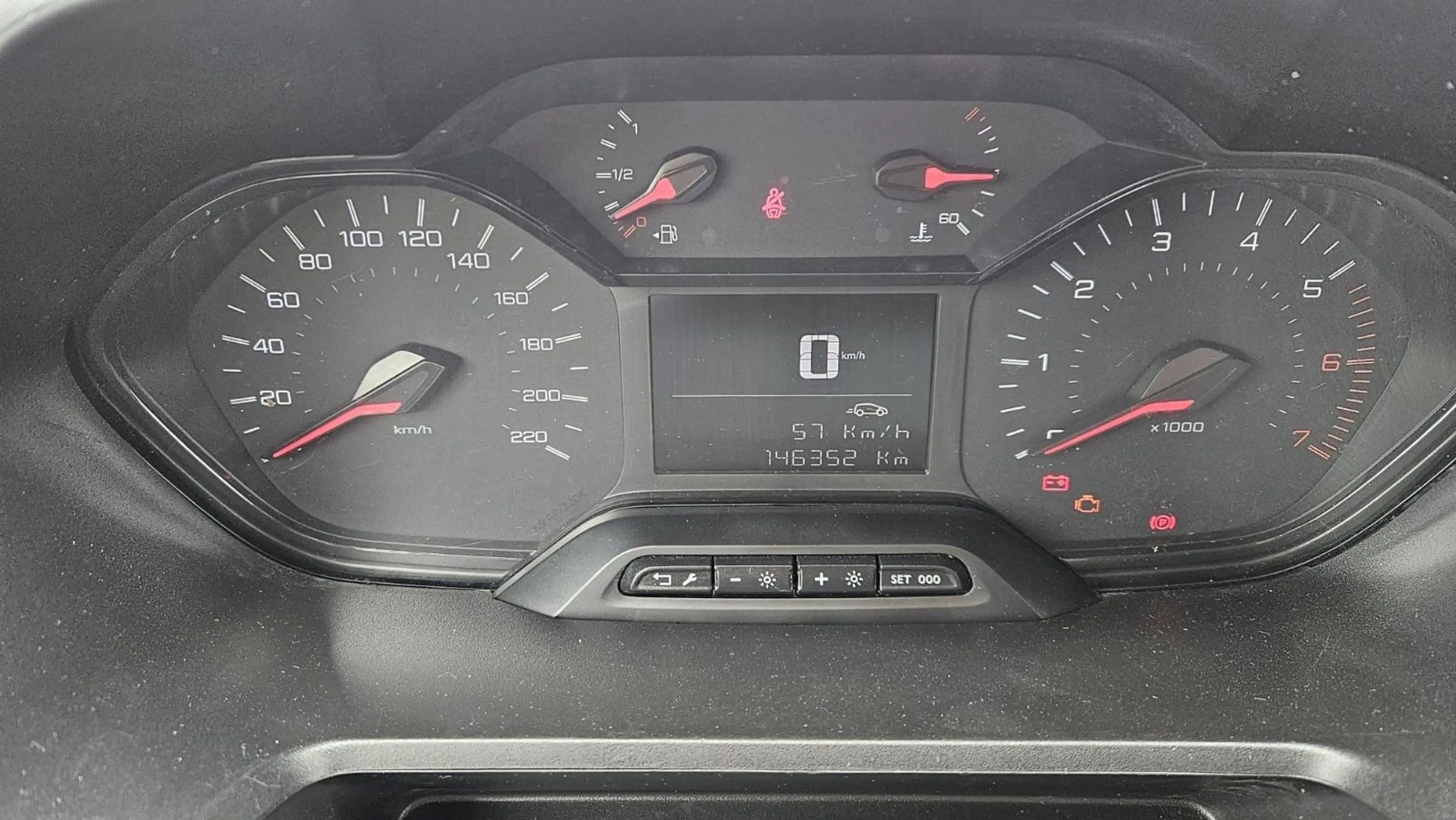 Peugeot Partner Premium L2 Klima PDC — photo 9