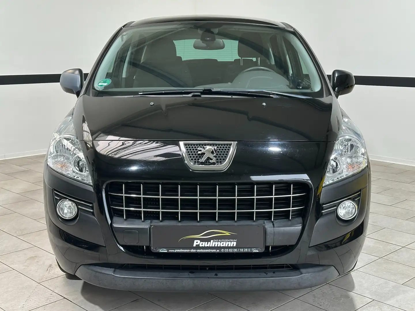 Peugeot 3008 155 THP Automatik Active Klimaaut.*Sitzheizung* Schwarz - 2