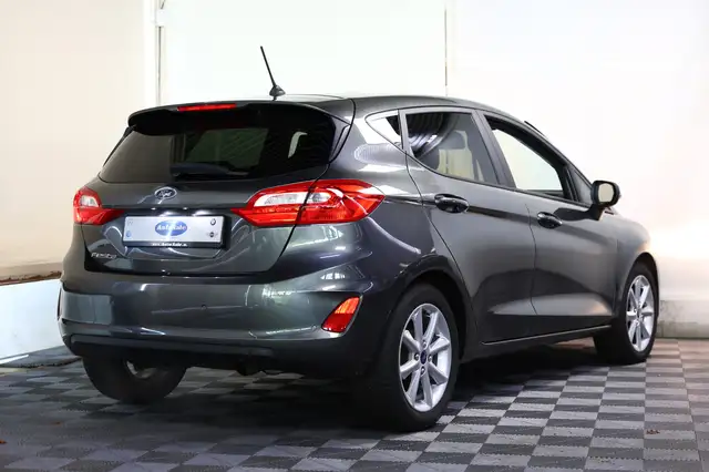 Ford Fiesta view 3