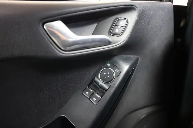 Ford Fiesta view 14