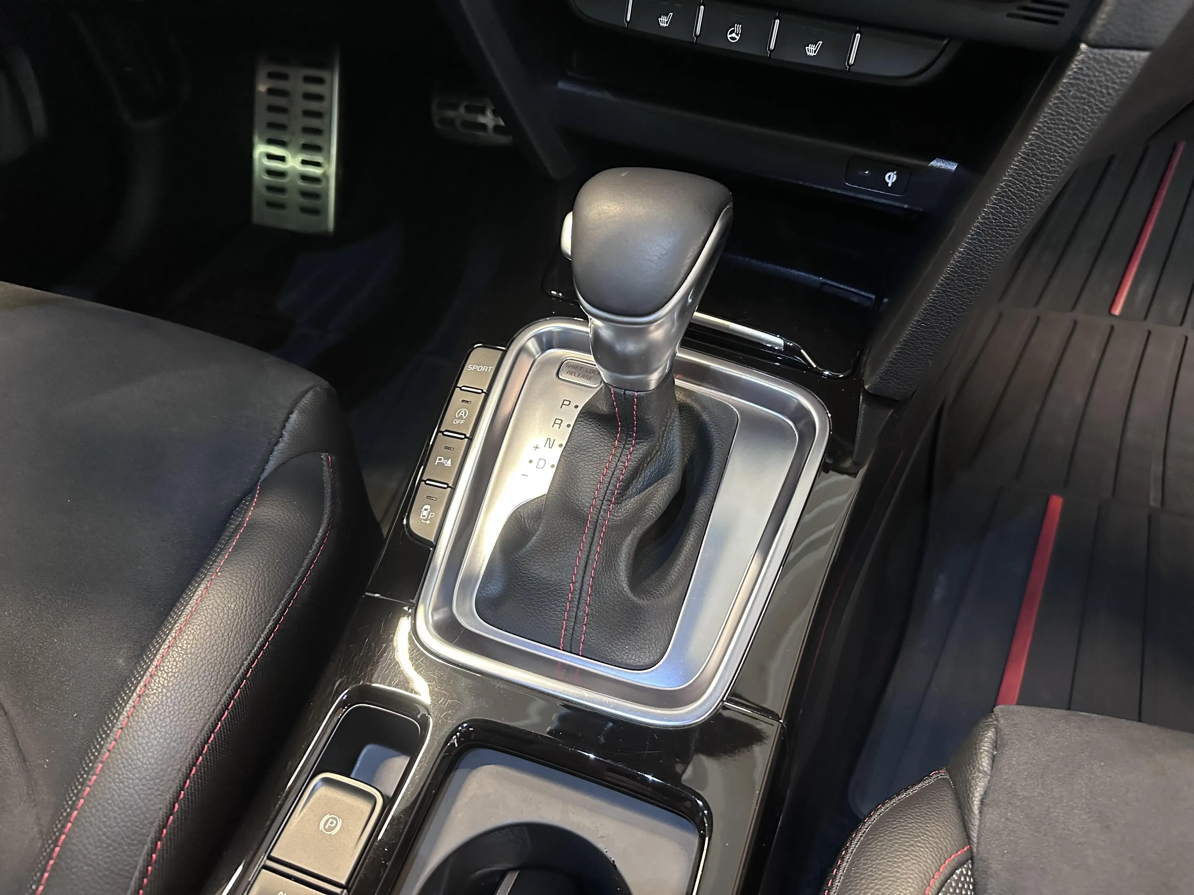 Kia ProCeed / pro_cee'd 1.6 T-GDi GT DCT 204 PK — photo 4