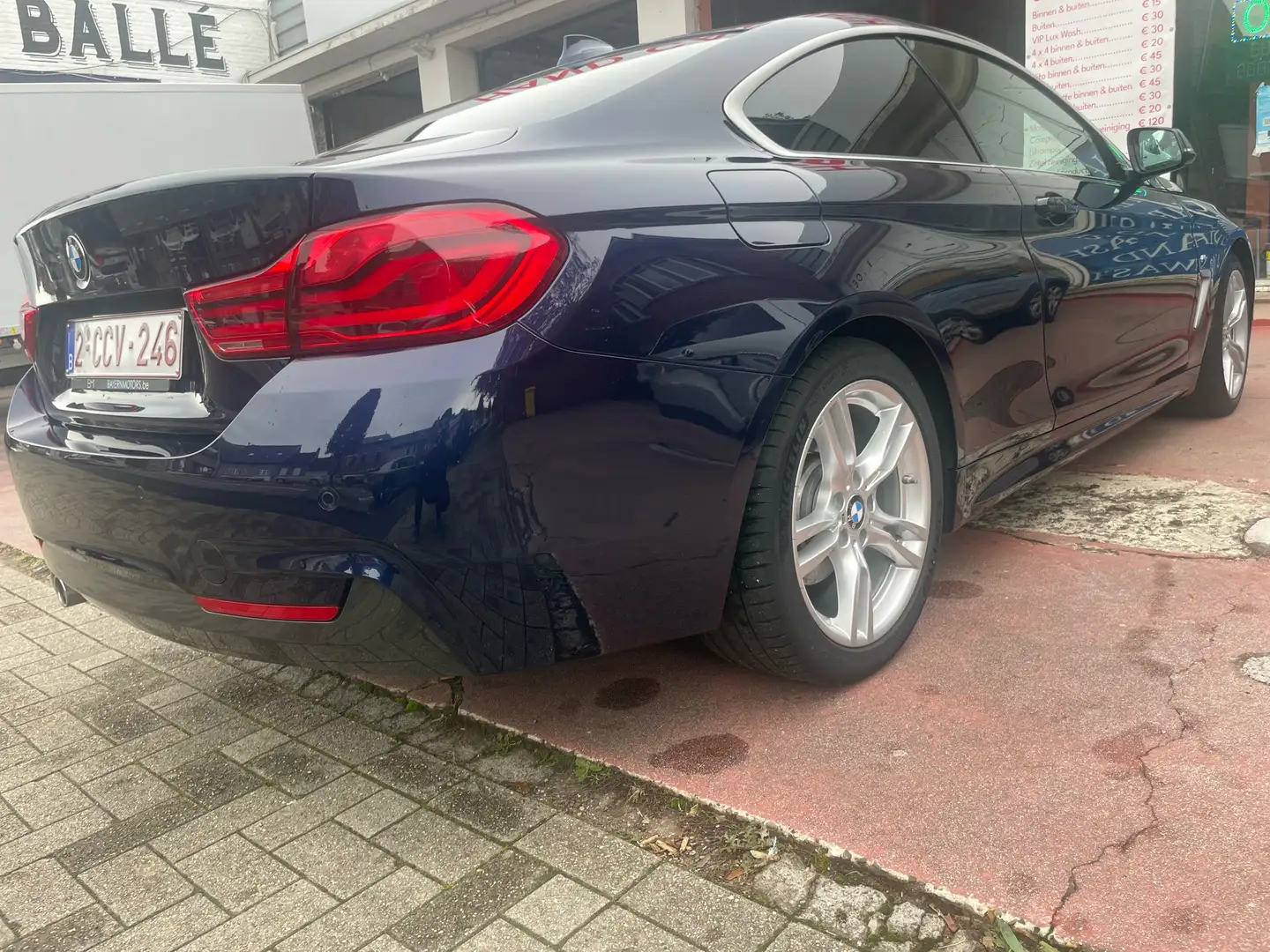 BMW 420 420d Coupe M Sport package Blauw - 2