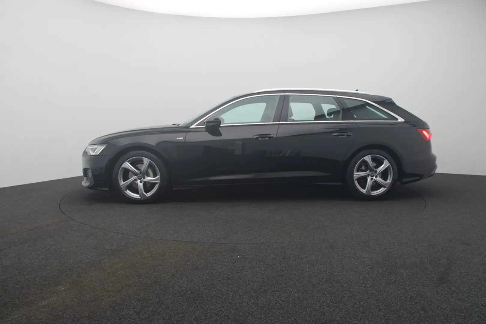 Audi A6 Avant 40 TDI quattro S line Matrix Navi ACC Zwart - 2