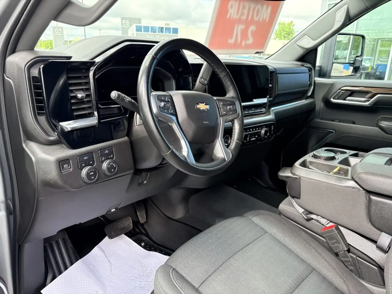 Chevrolet Silverado 1500 снимка Chevrolet Silverado 1500