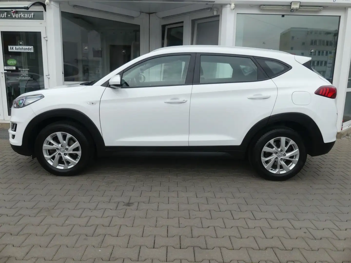 Hyundai TUCSON Select 2WD Navi Kamera CarPlay 1. Hand Weiß - 2