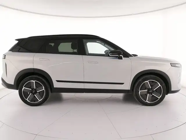 Jaecoo J7 view 3