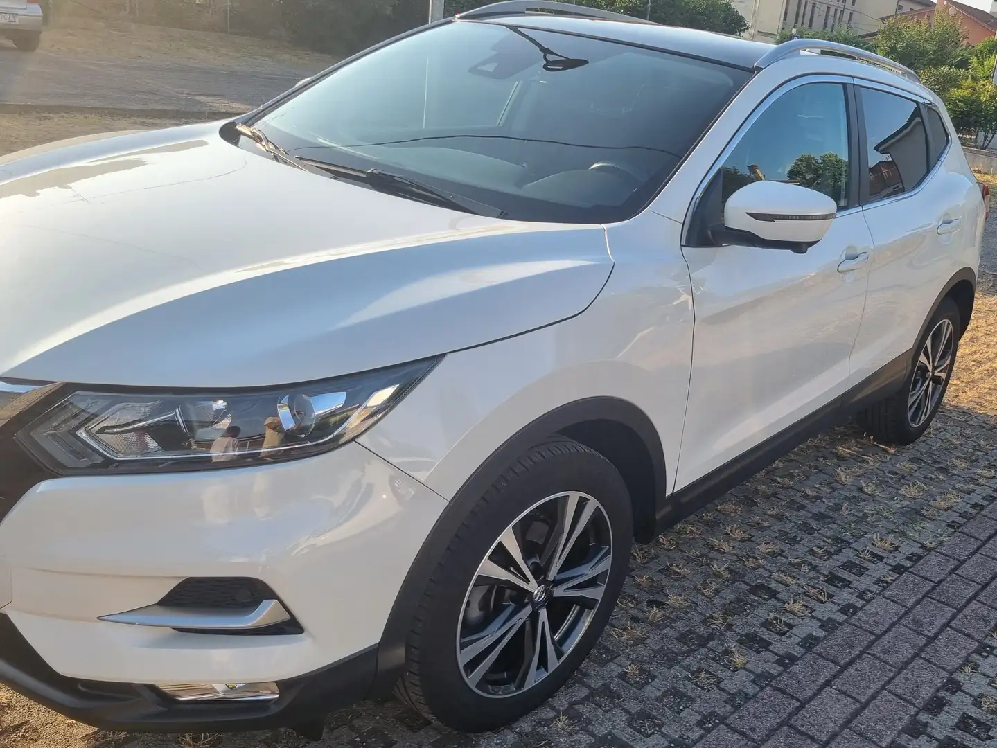 Nissan Qashqai Qashqai II 20171.5 dci N-Connecta 110cv Bianco - 1