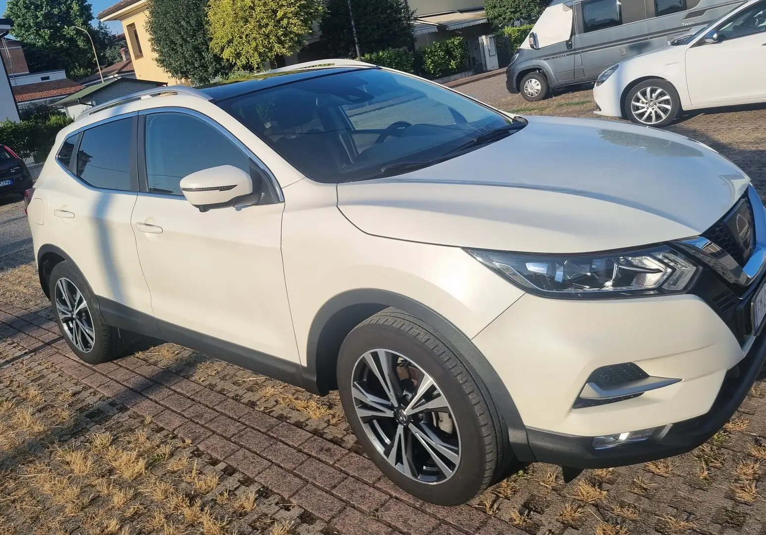 Nissan Qashqai Qashqai II 20171.5 dci N-Connecta 110cv Bianco - 2