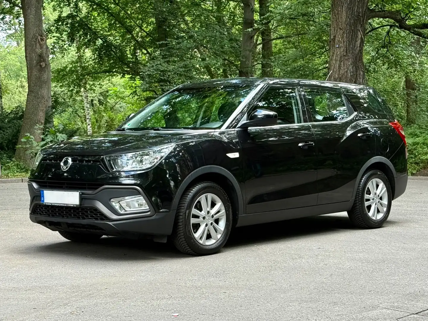 SsangYong XLV 1.6 e-XGi 160 2WD Clever Edition Negru - 2