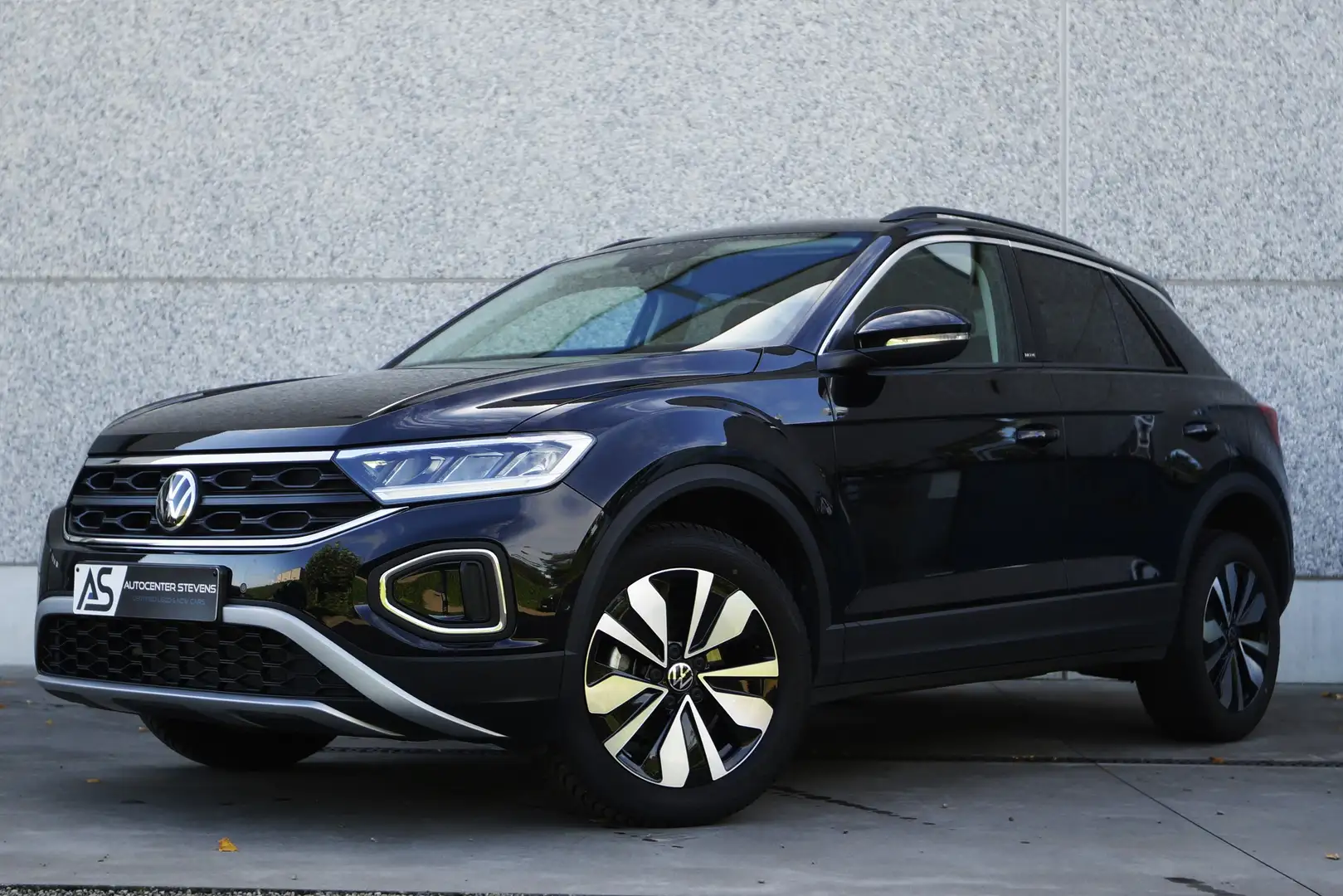 Volkswagen T-Roc T-Roc 1.0 TSI OPF Life Schwarz - 1