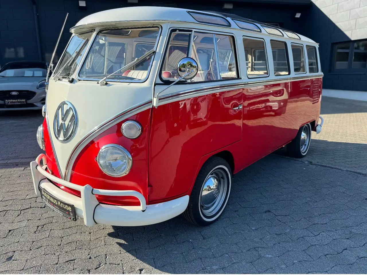 Volkswagen T1 Samba Umbau | Faltdach | 23 Fenster, foto 8