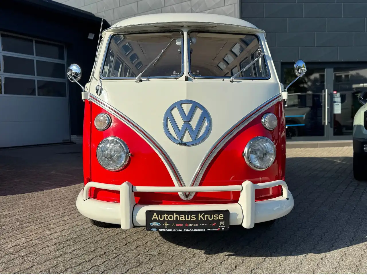 Volkswagen T1 Samba Umbau | Faltdach | 23 Fenster, foto 5