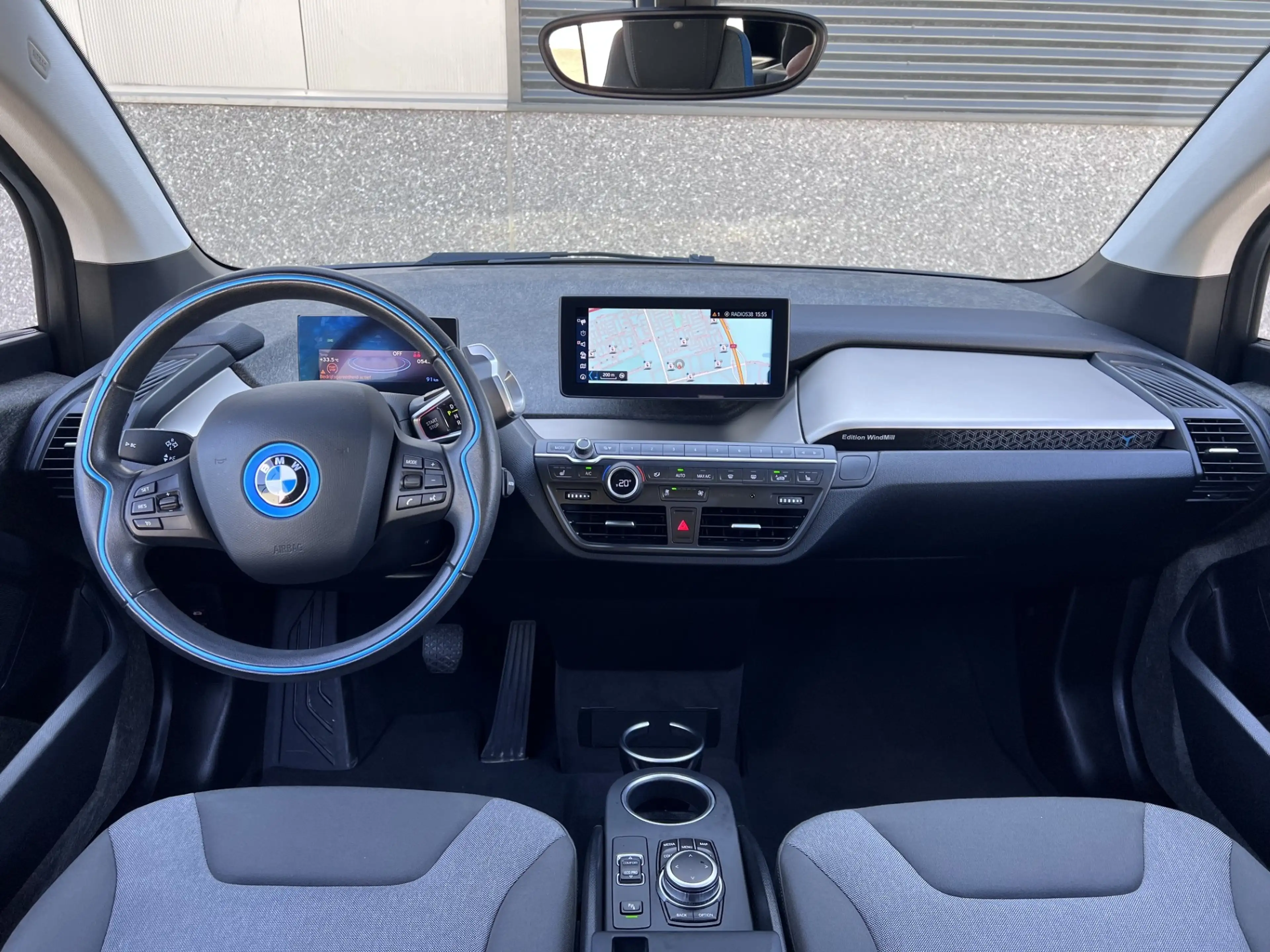 BMW i3 Edition Windmill 120Ah/ 42 kWh/ Schuifdak/ All-Sea — photo 4