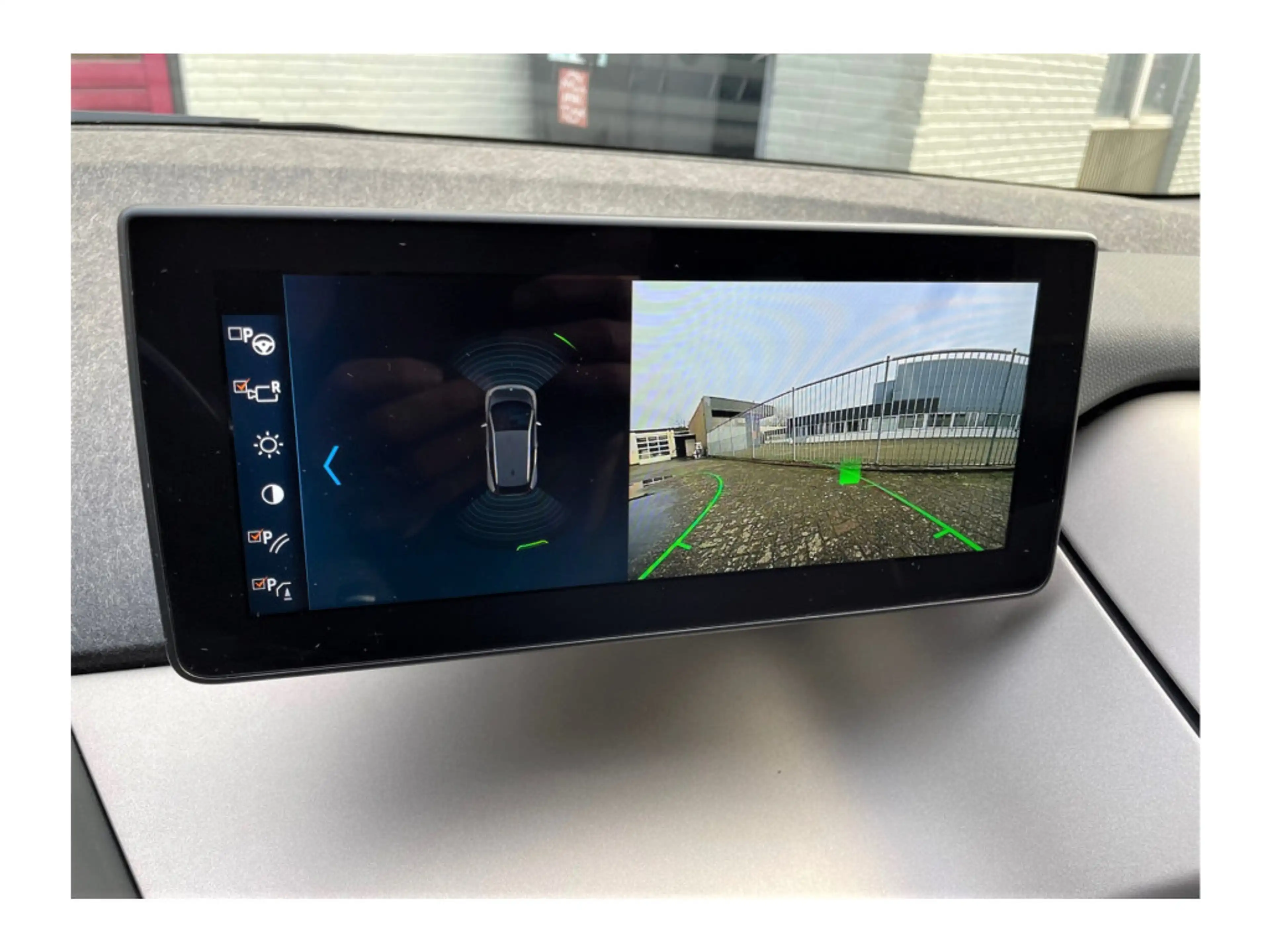 BMW i3 Edition Windmill 120Ah/ 42 kWh/ Schuifdak/ All-Sea — photo 7