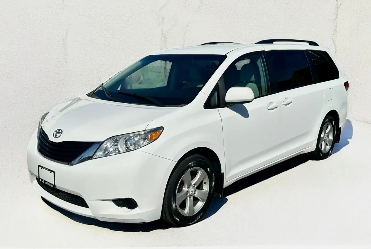2012 Toyota Sienna