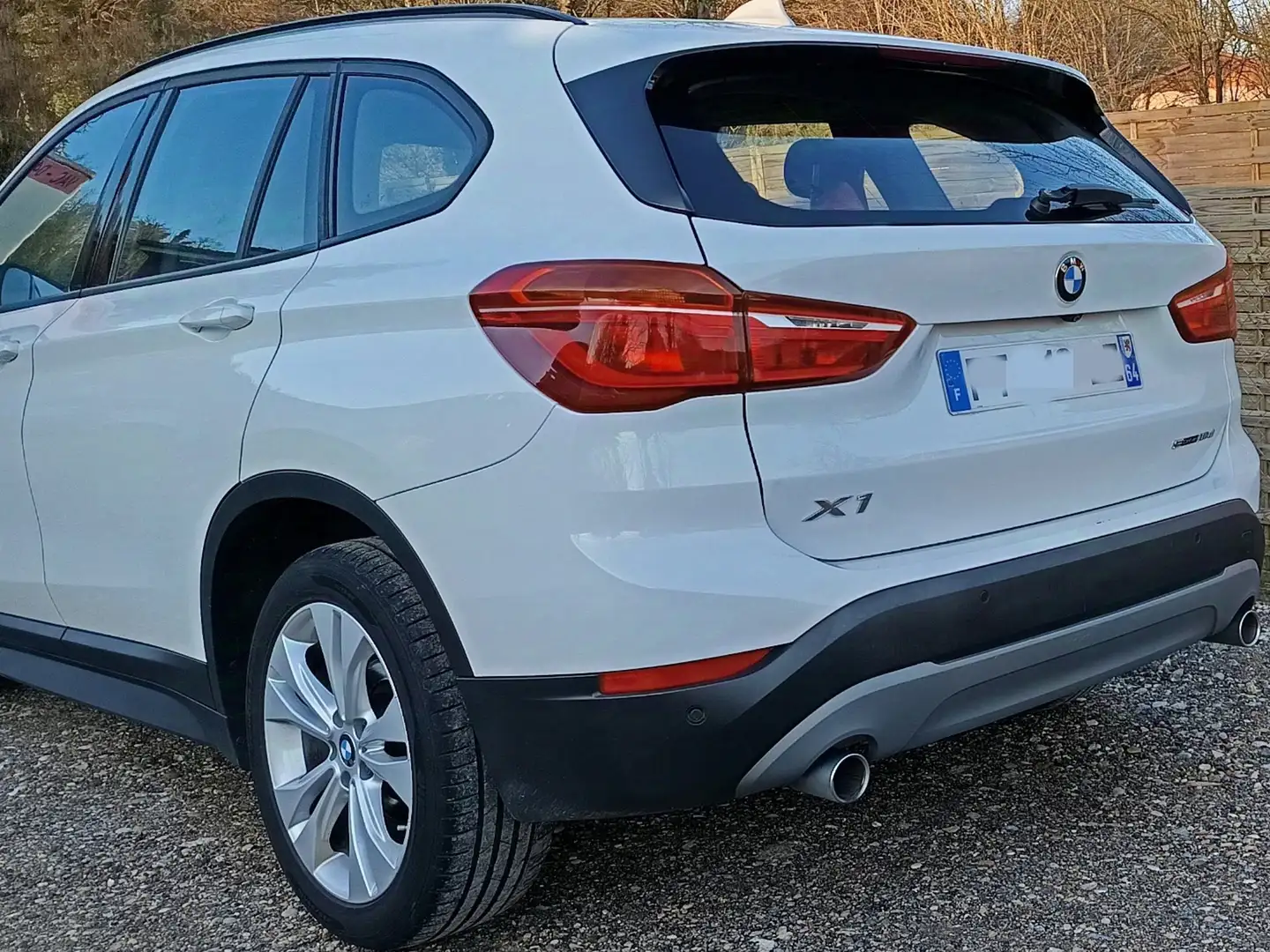 BMW X1 X1 sDrive 18d 150 ch BVA8 Sport Blanc - 2