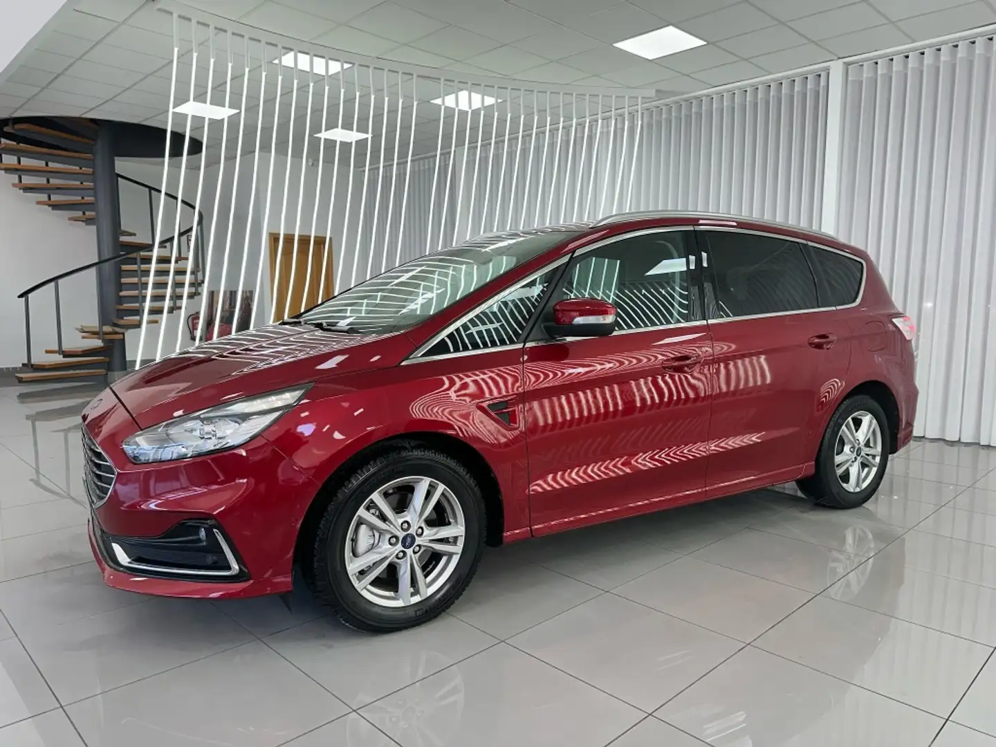 Ford S-Max 2.0TDCi Panther Titanium Powershift 150 Burdeos - 2