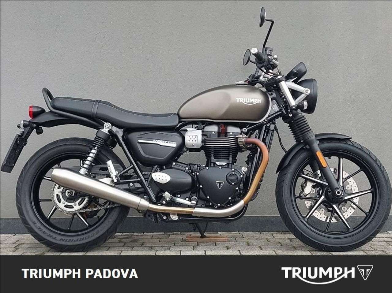 Triumph Street Twin 900 65 cv
