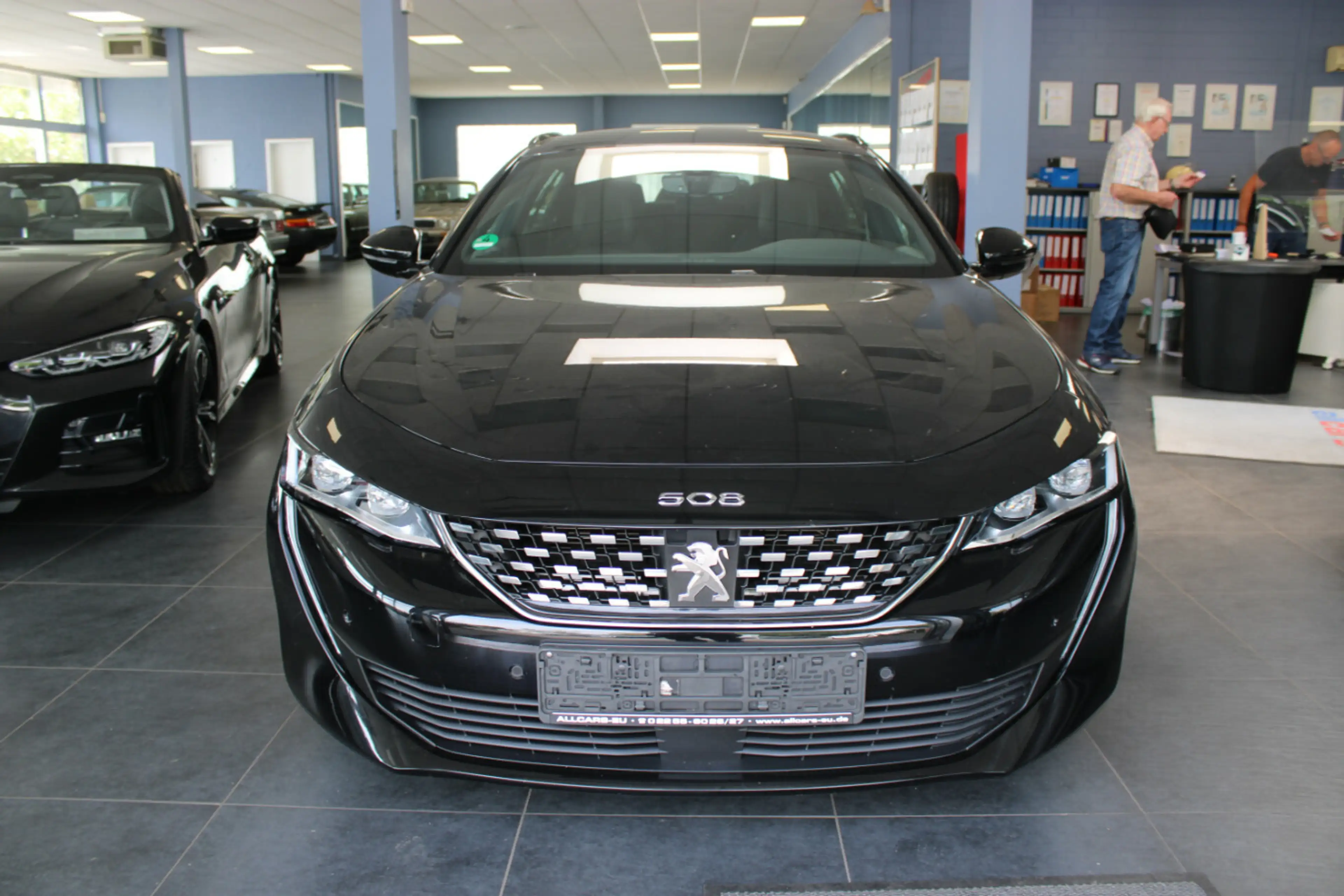 Peugeot 508 Hybrid 225 e-EAT8 GT — photo 2