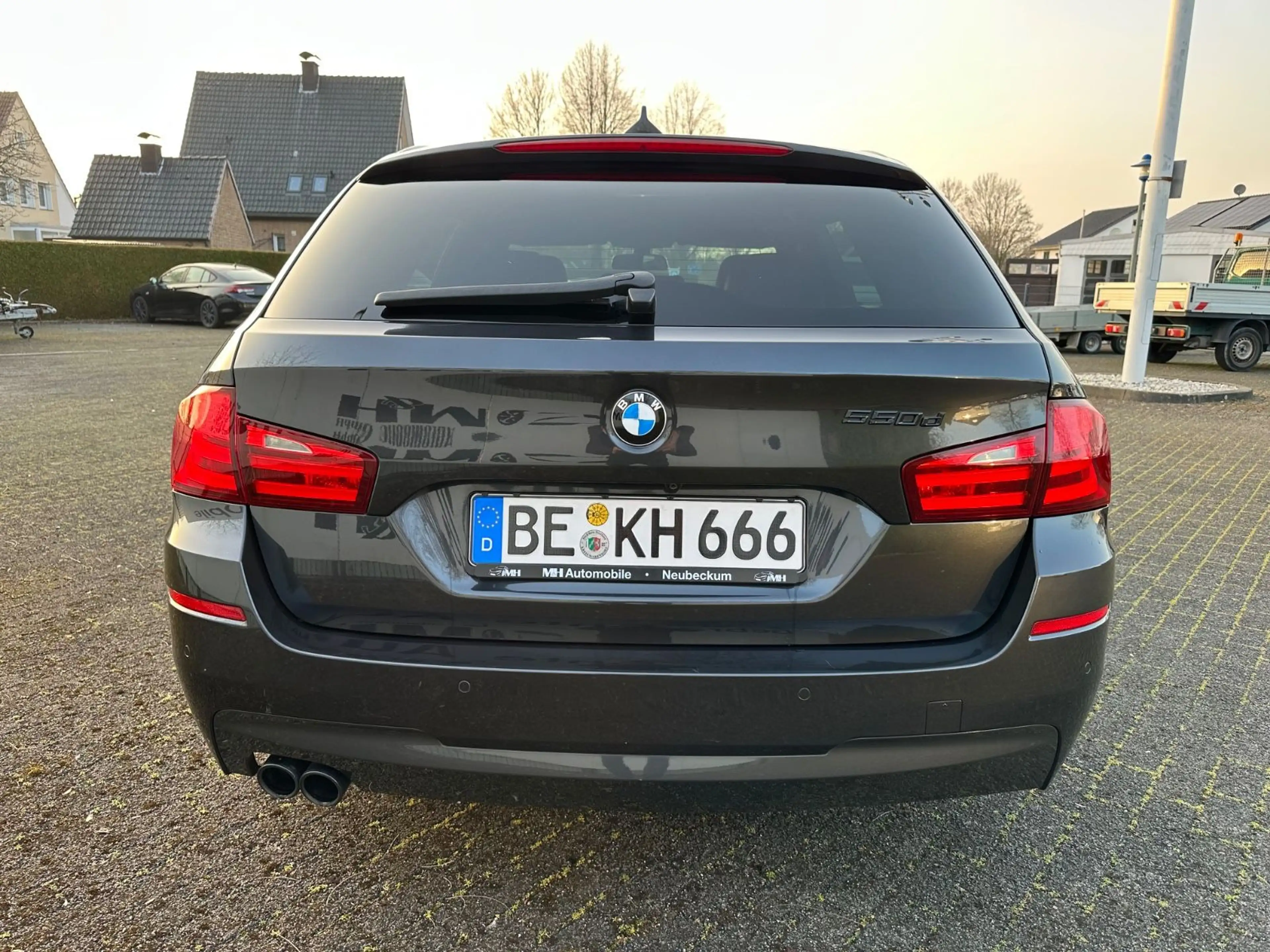 BMW 525 d Touring M-Sportpaket Navi Xenon PDC — photo 4