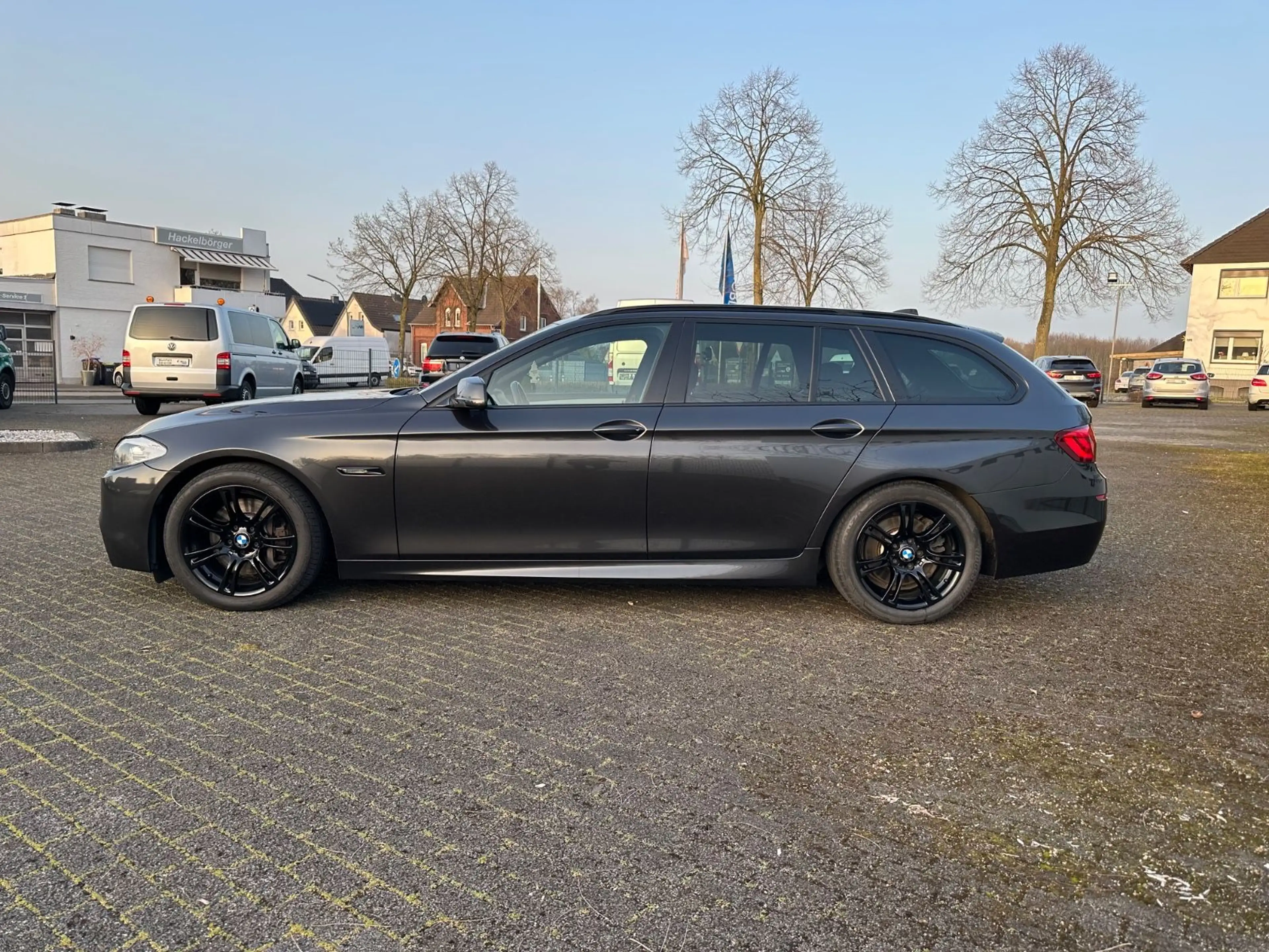 BMW 525 d Touring M-Sportpaket Navi Xenon PDC — photo 2