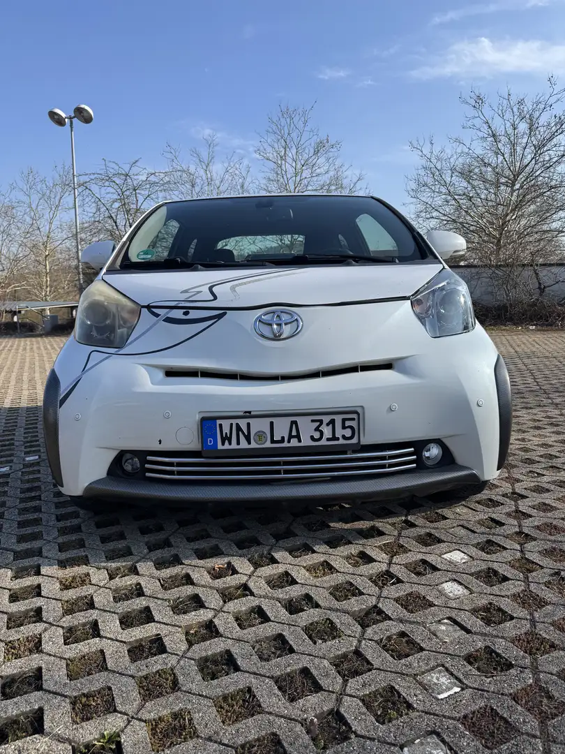 Toyota iQ 1.0 - 1