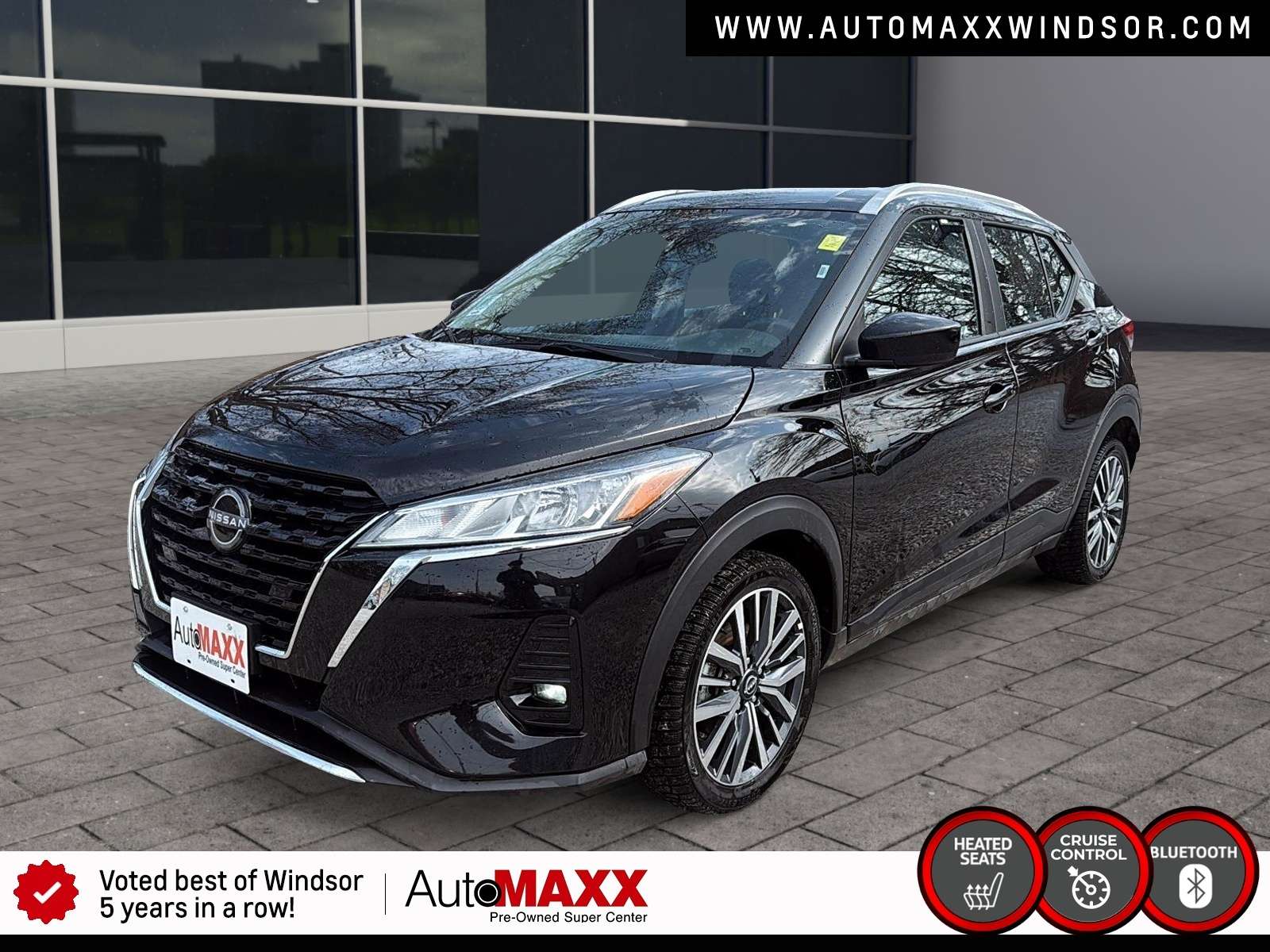 2025 Nissan Kicks SV | REMOTE START | HEATED SEATS | BACKUP CAMERA |