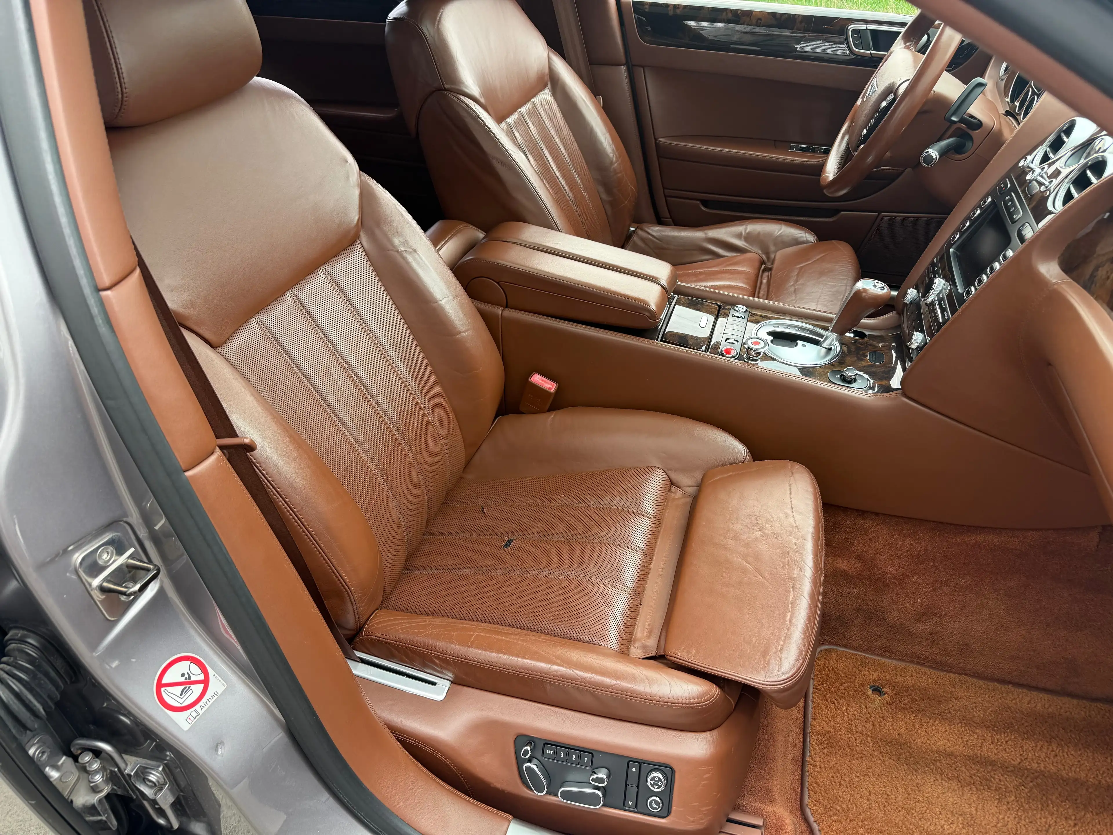 Bentley Flying Spur Continental Flying Spur — photo 11