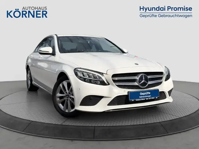 Mercedes-Benz C 180 AVANTGARDE 1.6 *LED*NAVI*CARPLAY*SITZHZG*
