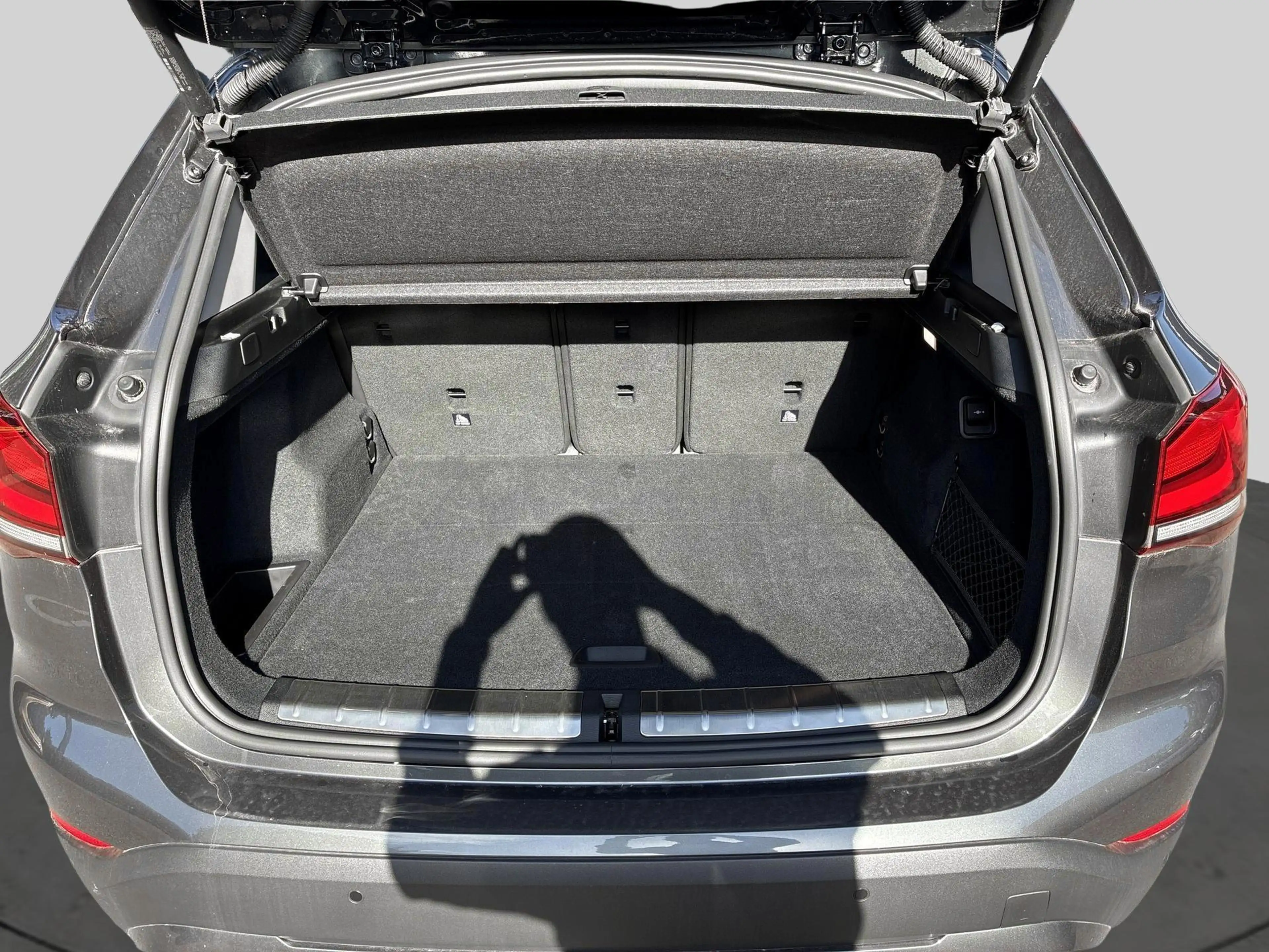 BMW X1 xLine sDrive18iA (103 kW) — photo 8